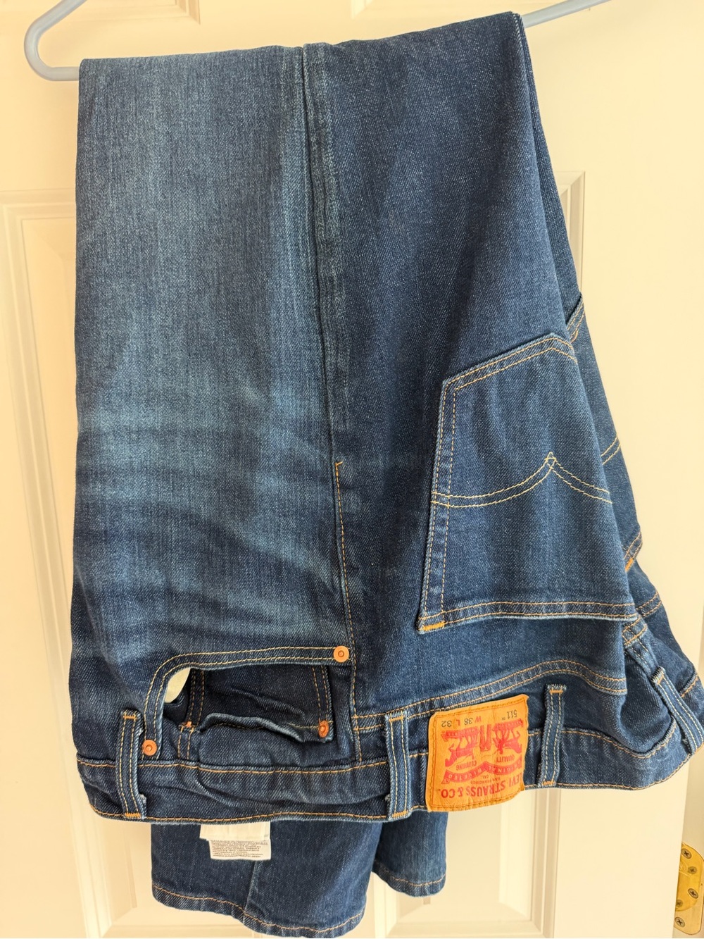 Men's Straight Fit Indigo Denim Jeans with Classic Patch